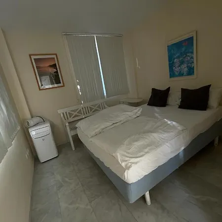 La Perla En Playa Semi Privada Benalmádena